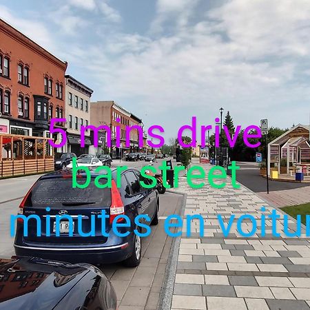 Welcome To Airbnb Saint-Jean-sur-Richelieu Exterior foto